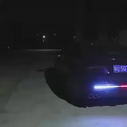 🚗 Bande LED Arrière Dynamique Multicolore pour Voiture